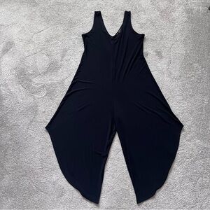 Nik and Nash Black Jumpsuit Romper Wide High Cut Legs Sleeveless V Neck Med EUC